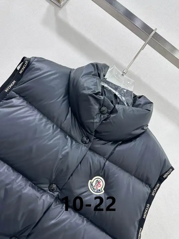 Moncler S-XL   (7)